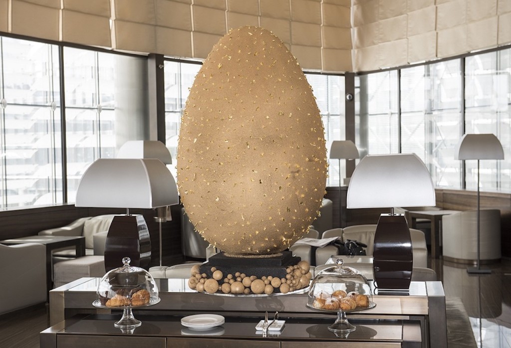 Easter Egg - Armani Lounge (2)